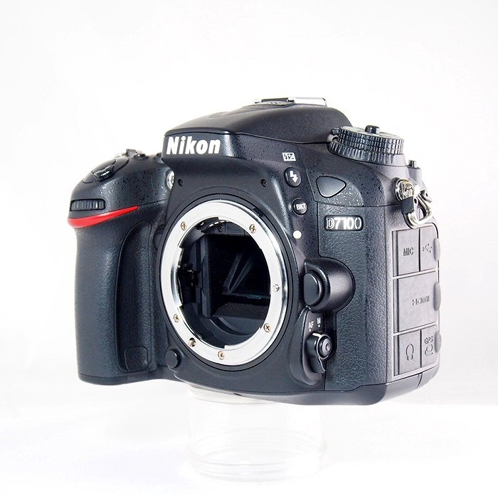 ニコン D7100 ボデイ