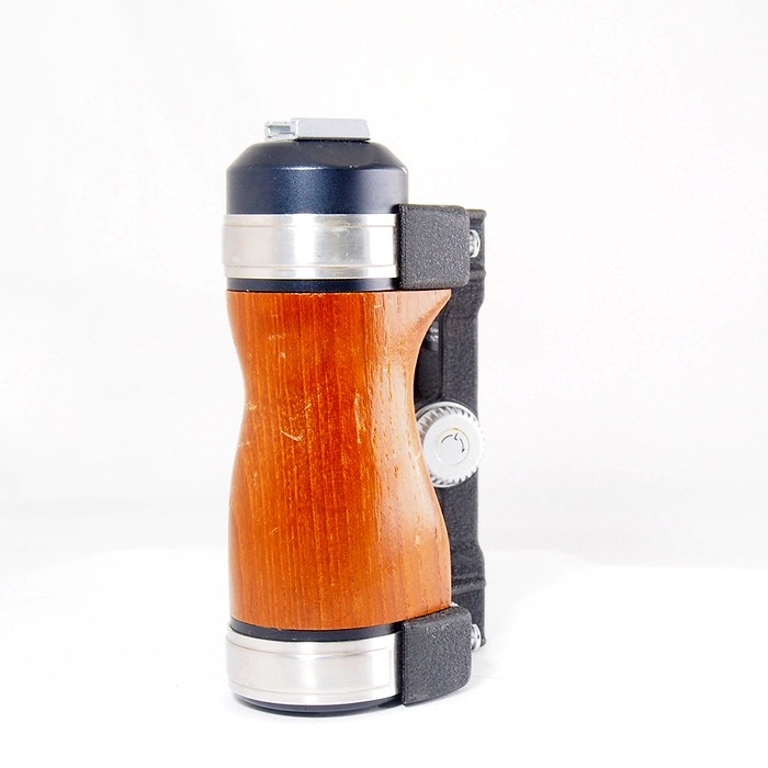 ペンタックス 67用木製グリップ