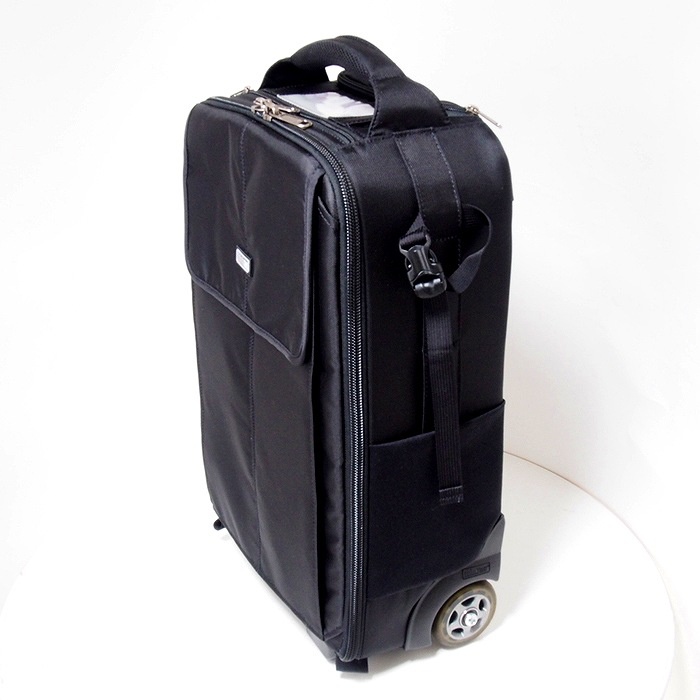 thinkTANKphoto Airport Advantage