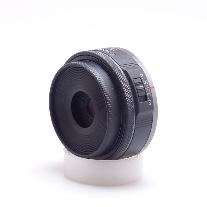 キヤノン RF28/F2.8 STM