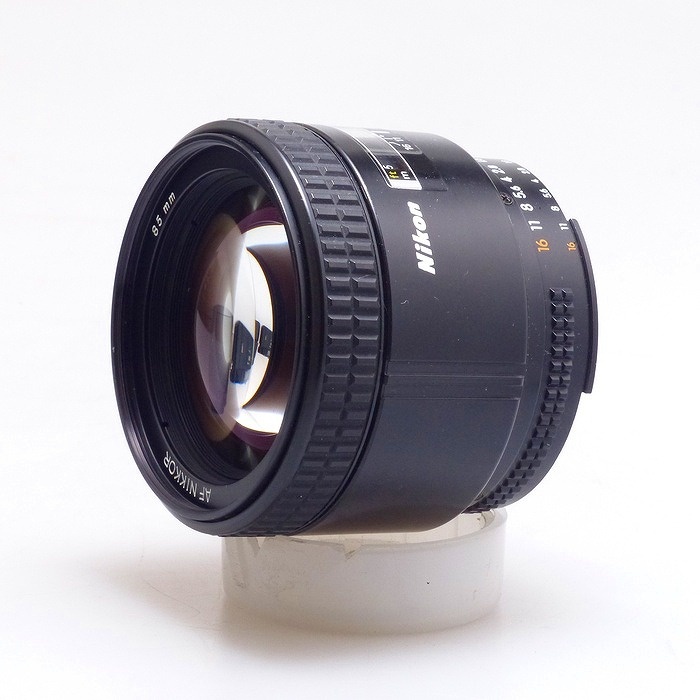 ニコン AI AF 85/1.8