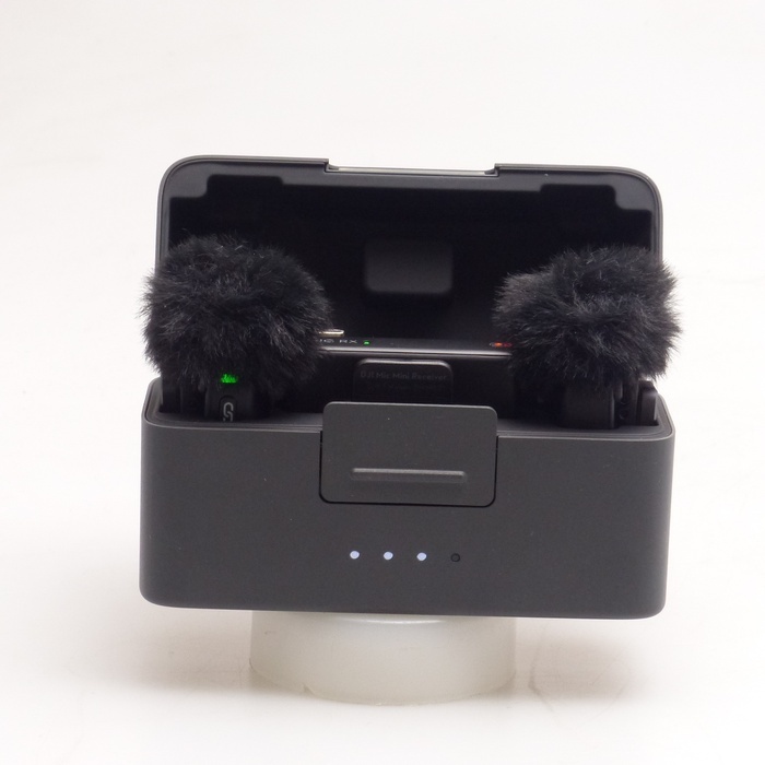 DJI DJI MIC Mini (2TX + 1RX + 充電ケース)