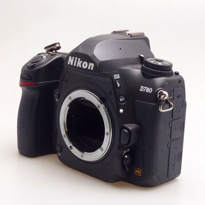 ニコン D780