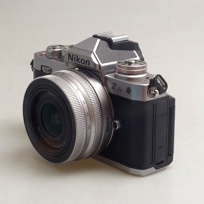 ニコン Z fc 16-50 VR レンズキット シルバー