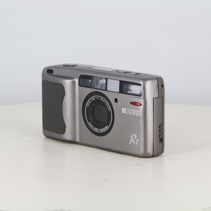 リコー R1