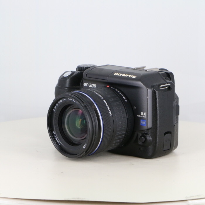 オリンパス E-300+14-42/3.5-5.6