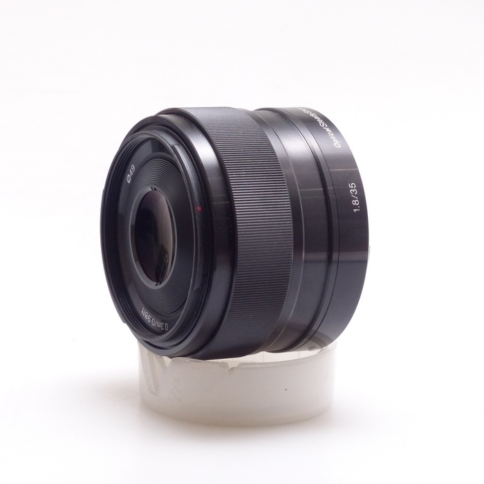 ソニー E35/1.8 OSS