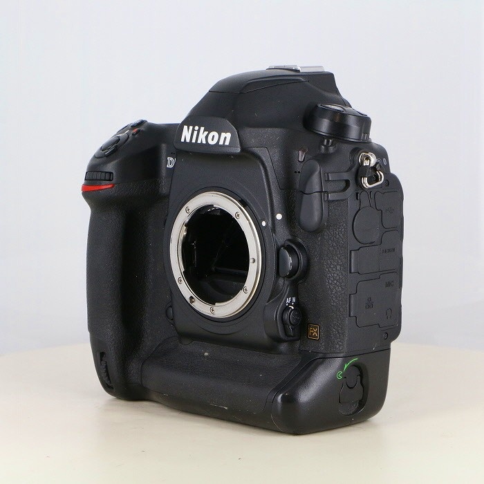 ニコン D6 ボディ