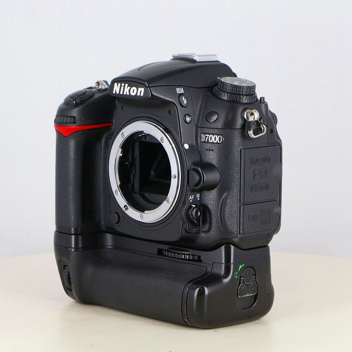 ニコン D7000ボディ+MB-D11
