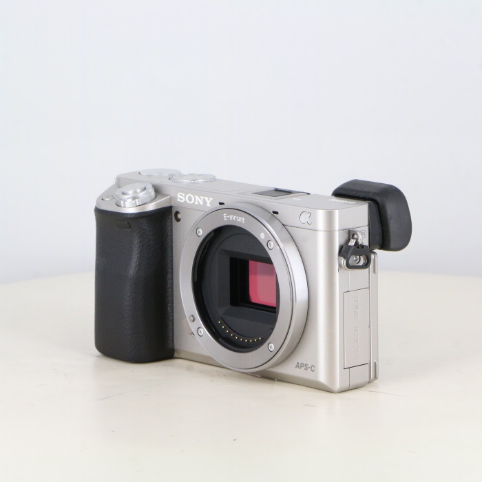 ソニー α6000 （ILCE-6000） ボディ シルバー