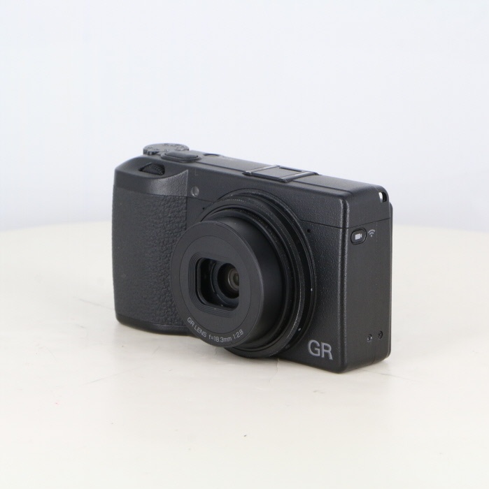 リコー GR III