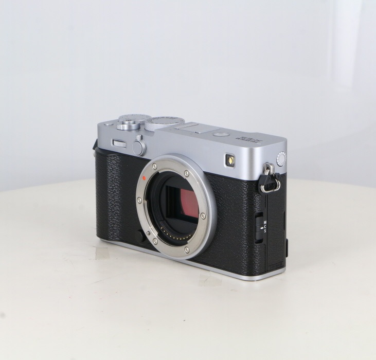 フジフイルム X-E5 ボディ シルバー