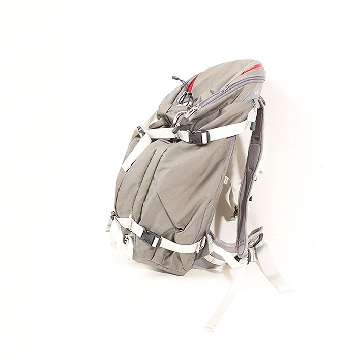 ソノタ F-stop REDBULL AJNA 40L