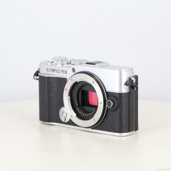 オリンパス E-P7 ボディ シルバー