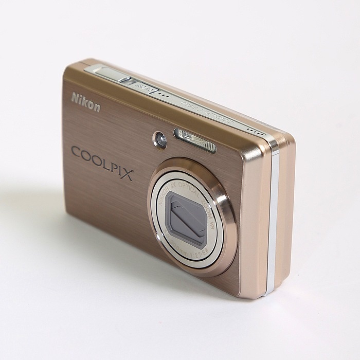 ニコン ニコン COOLPIX S600 ゴールド