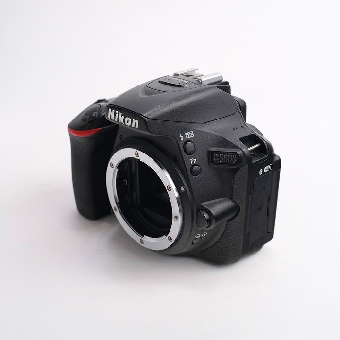 ニコン D5600 ボディ