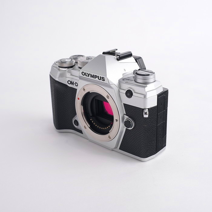 オリンパス OM-D E-M5 MARK3 ボディ シルバー