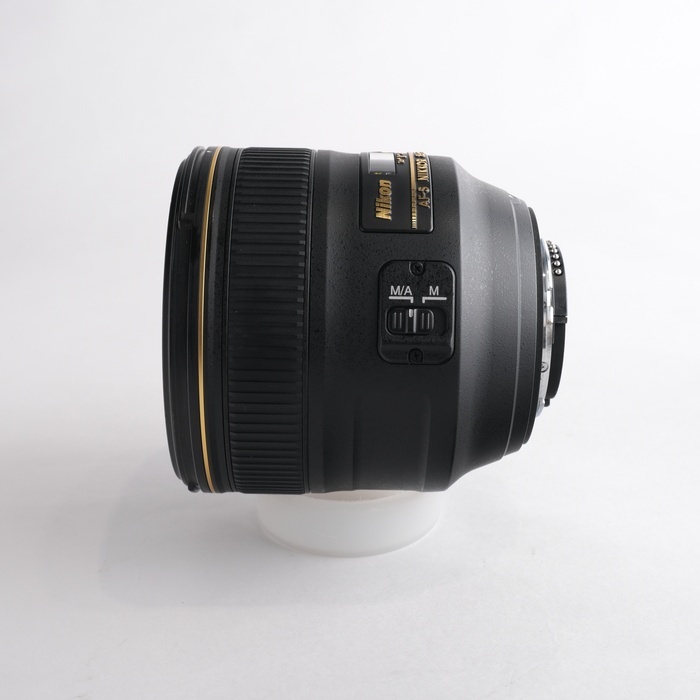 ニコン AF-S 85/1.4G