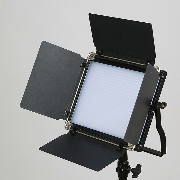 ソノタ NEEWER LED-NL660