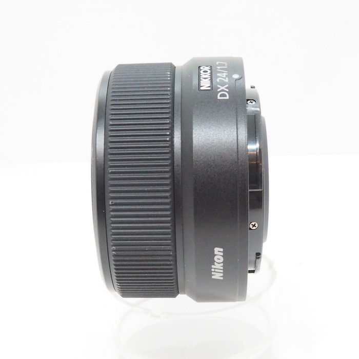 ニコン Z DX 24/F1.7