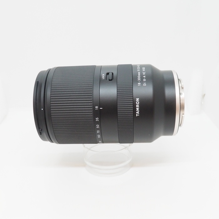 タムロン 18-300/F3.5-6.3 DI3-A VC VXD B061S
