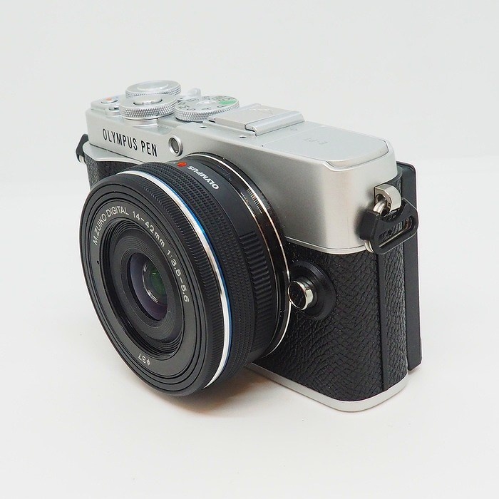 オリンパス  E-P7 14-42EZレンズキツト シルバー