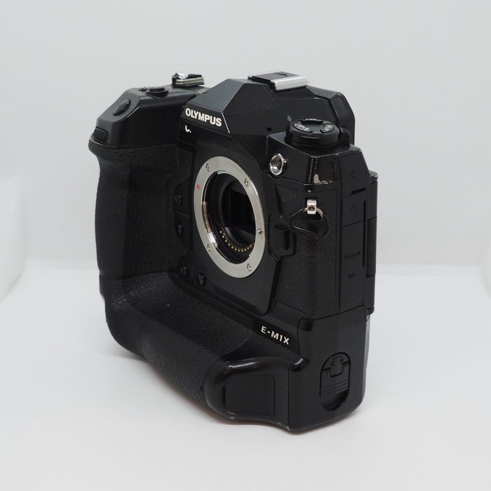 オリンパス OM-D E-M1X ボデイ