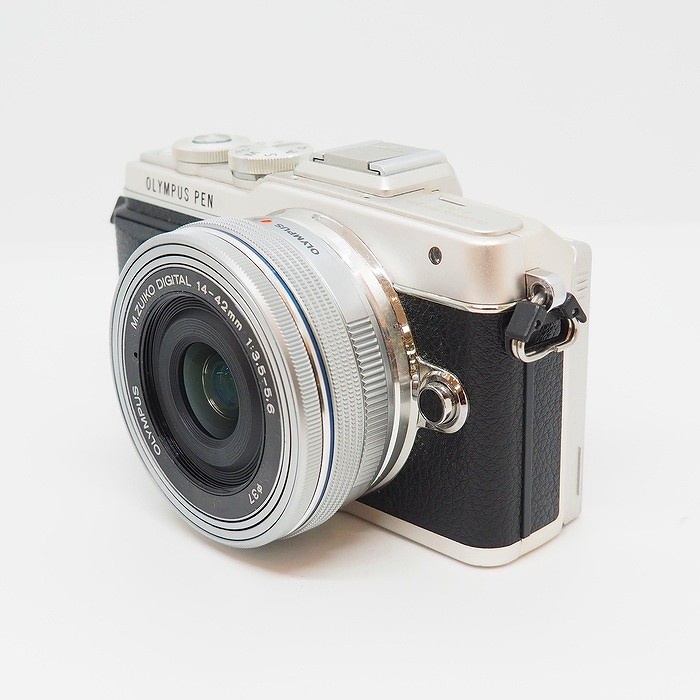 オリンパス E-PL7 14-42EZレンズキツト シルバー