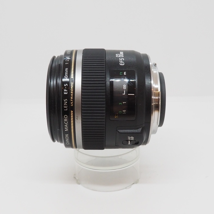 キヤノン EF-S60/F2.8 マクロ USM