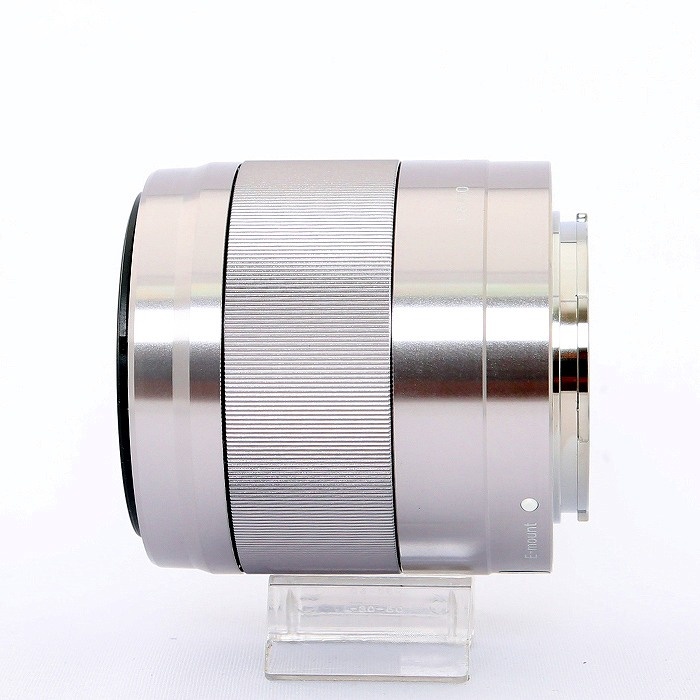 ソニー E50/F1.8 OSS