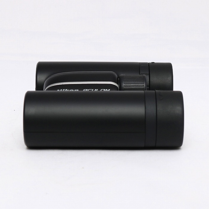 ニコン アキユロン T02 10X21 ブラツク