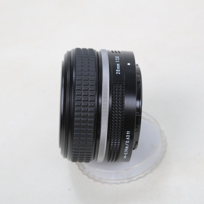 ニコン Z 28/F2.8 (SPECIAL EDITION)