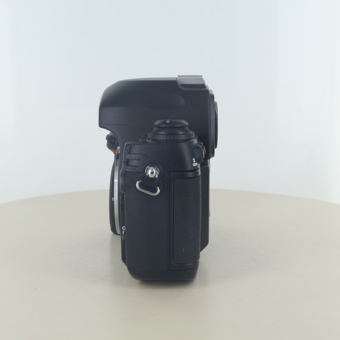 ニコン F6ボディ
