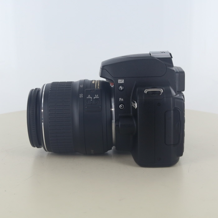 ニコン D40 レンズキット(AF-S 18-55/3.5-5.6G II) ブラック