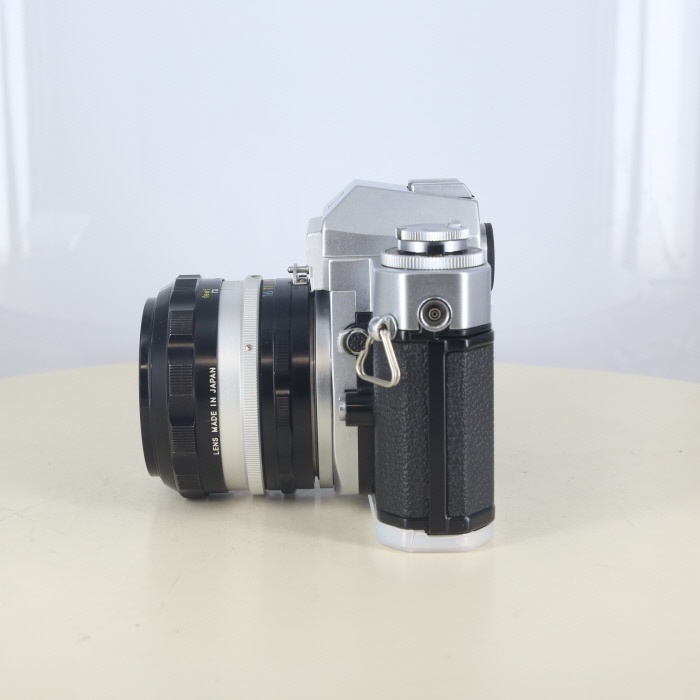 ニコン ニコマートEL シルバー+ニッコールSCオート50/1.4