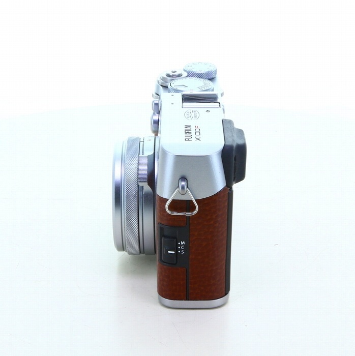 フジフイルム X100F ブラウン
