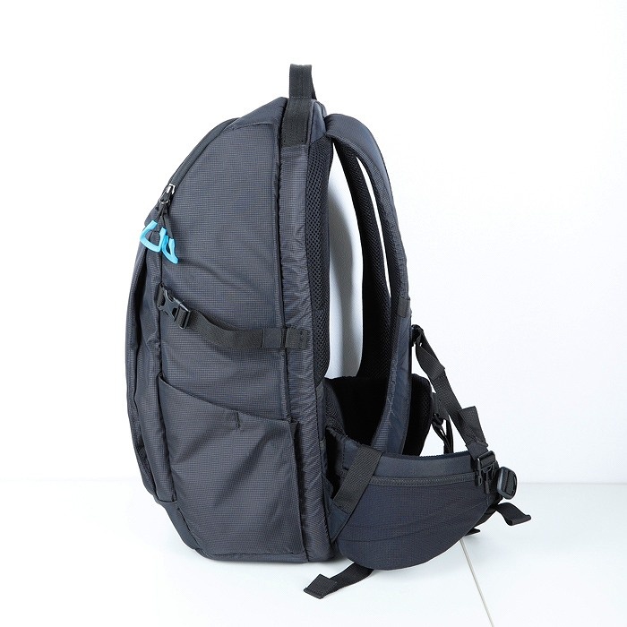 ソノタ THULE ASPECT DSLR バックパック