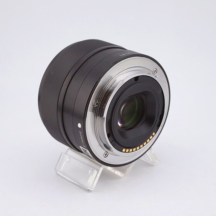 ソニー E35/F1.8 OSS
