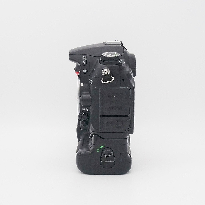 ニコン D7000+MB-D11
