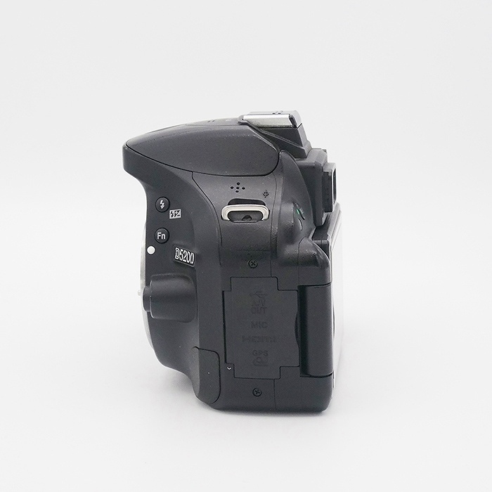 ニコン D5200 ブラック