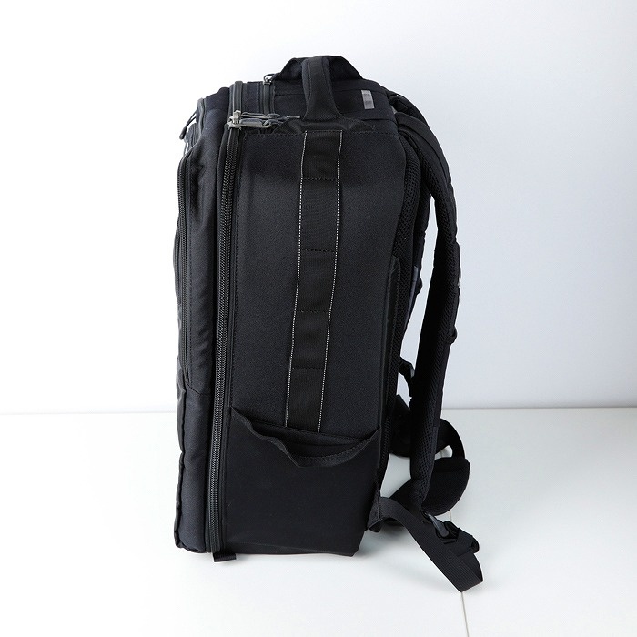 thinkTANKphoto エアポート・アクセレレーター
