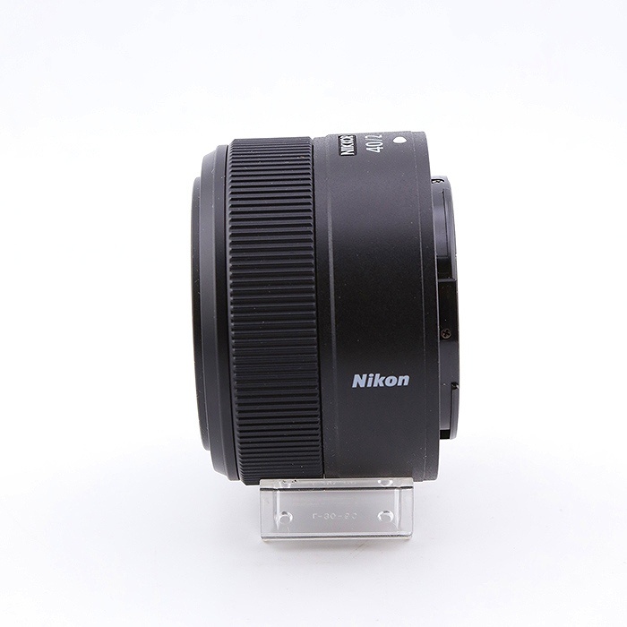 ニコン Z 40/F2