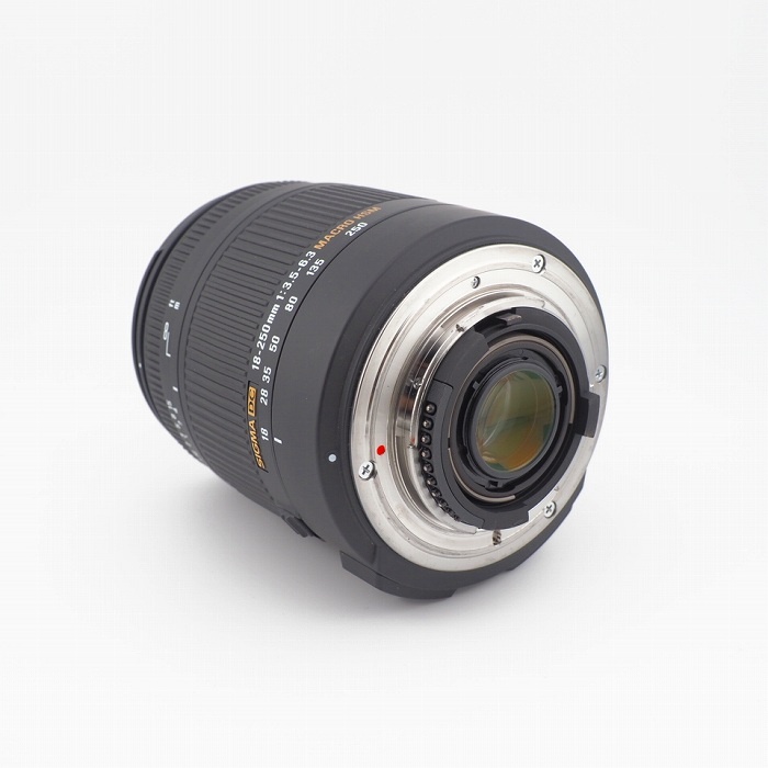 シグマ 18-250/F3.5-6.3 DC マクロ OS HSM（F）