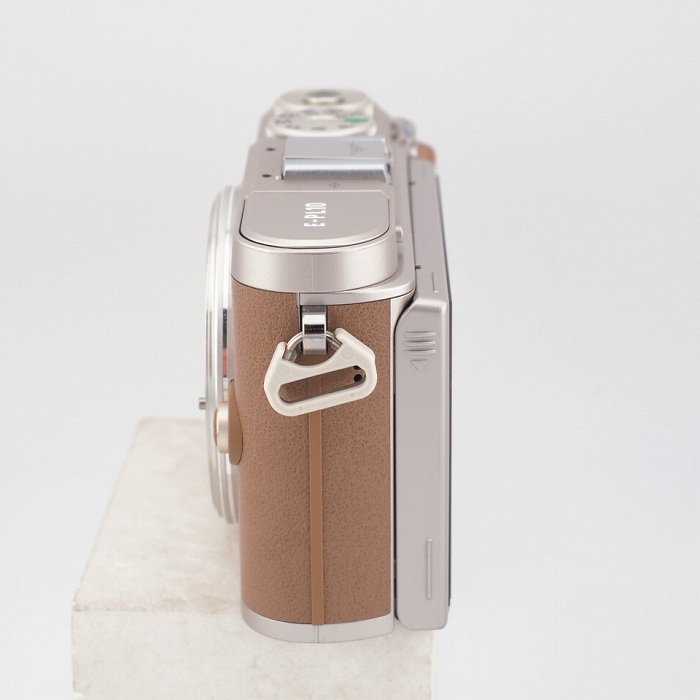 オリンパス E-PL10 ブラウン