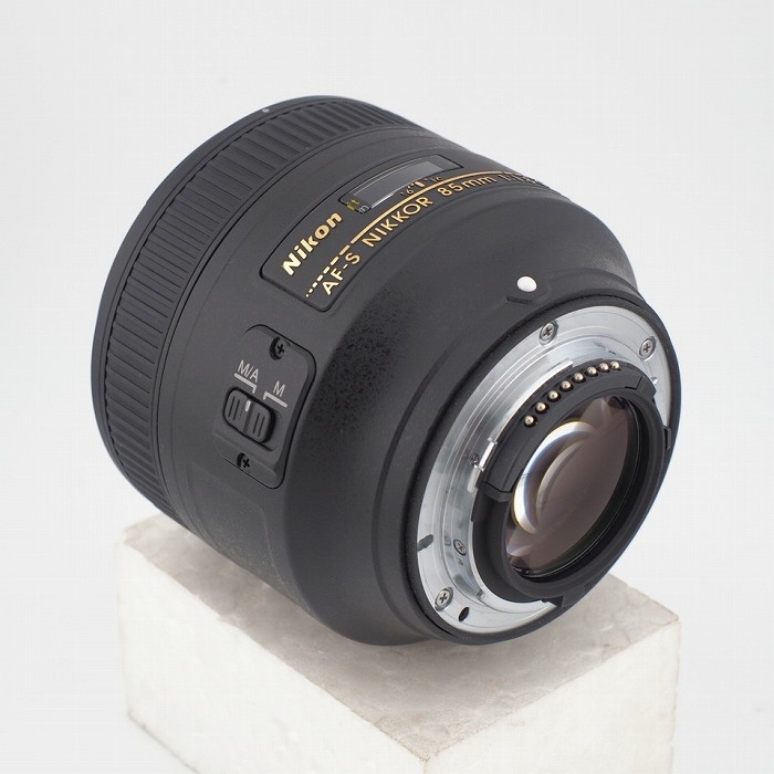 ニコン AF-S 85/F1.8G