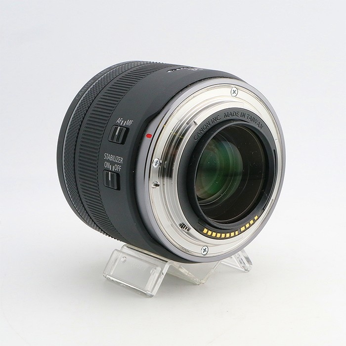 キヤノン RF35/1.8 マクロ IS STM