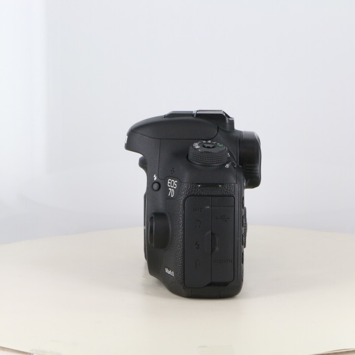 キヤノン EOS 7D Mark II ボディ