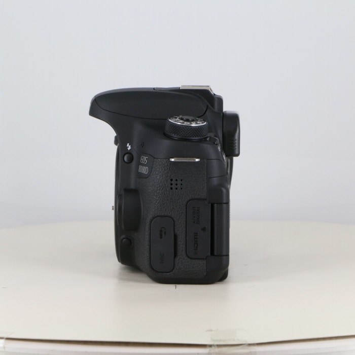 キヤノン EOS 8000D ボデイ