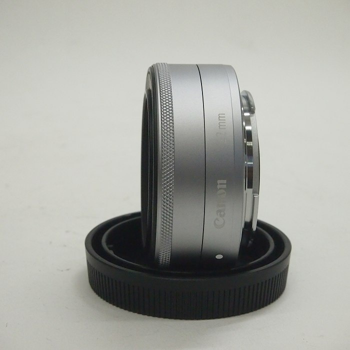 キヤノン EF-M22/2 STM シルバー