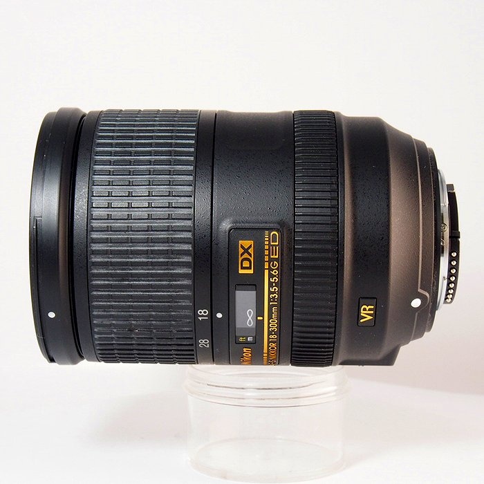 ニコン AF-S DX 18-300/3.5-5.6G ED VR